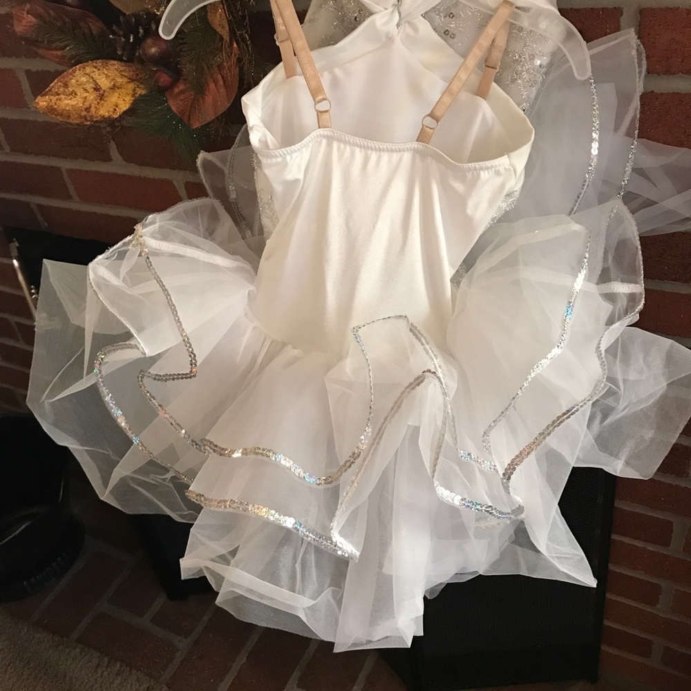 GIRLS WHITE SNOWFLAKE TUTUS, S(or sold separately) - Picture 6 of 8